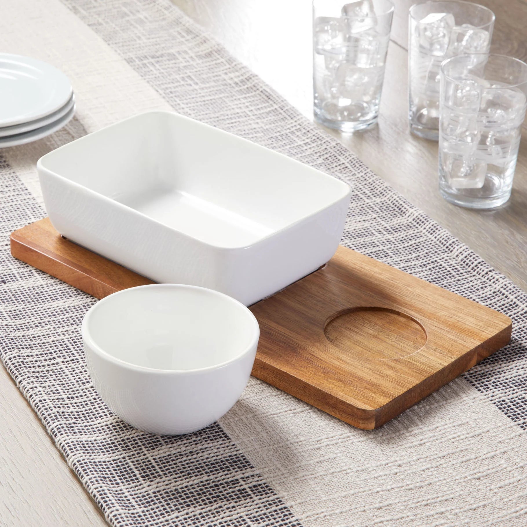Ceramic Chip Dip Bowl with Acacia Tray, Natural Wood Color, 13.5X6.5X2.99 In